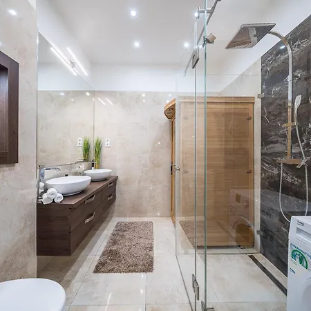 Luxury Dream With A Sauna In The Center *